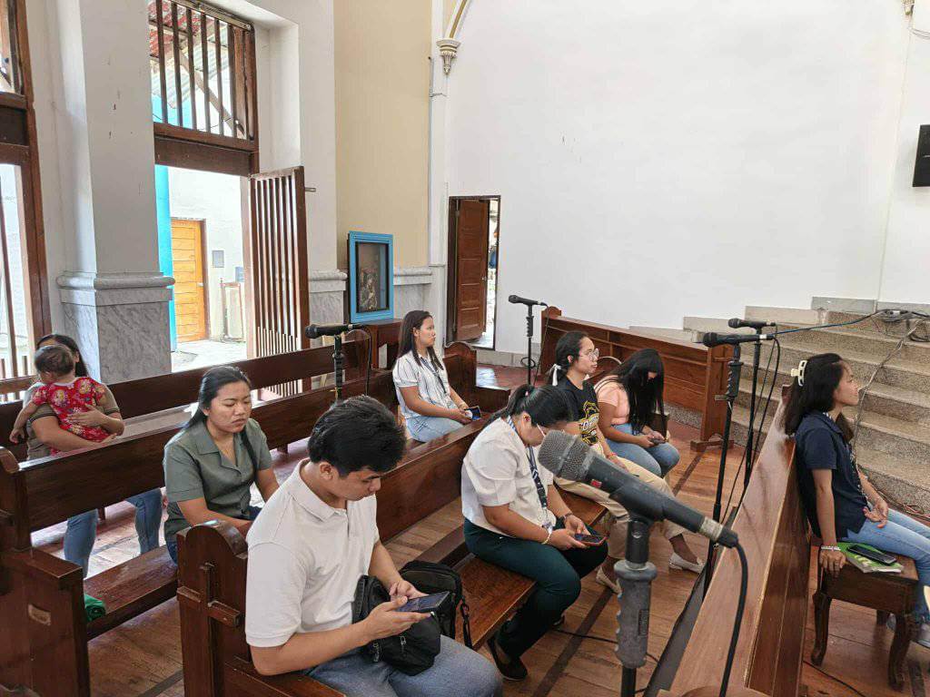 Stella Duce Choir – College Department